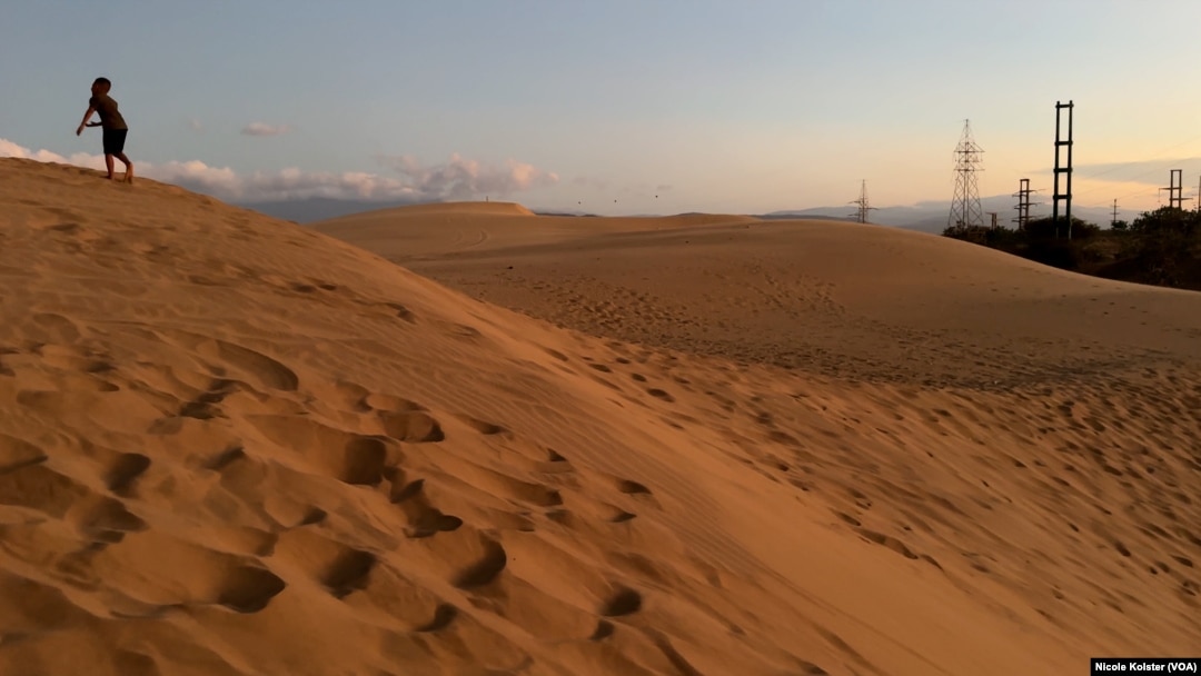 Los Médanos de Coro, un pequeño desierto de Venezuela, que acumula cantidades enormes de arena.