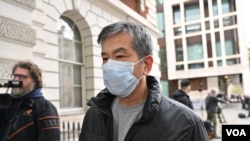 2024年5月13日，英國警方起訴三名男子，指他們違反英國《國家安全法》，星期一出庭應訊的其中一名被告是香港駐倫敦經濟貿易辦事處行政經理袁松彪(Chung Biu Yuen) ，又名Bill Yuen。 （攝影：Galileo Cheng）
