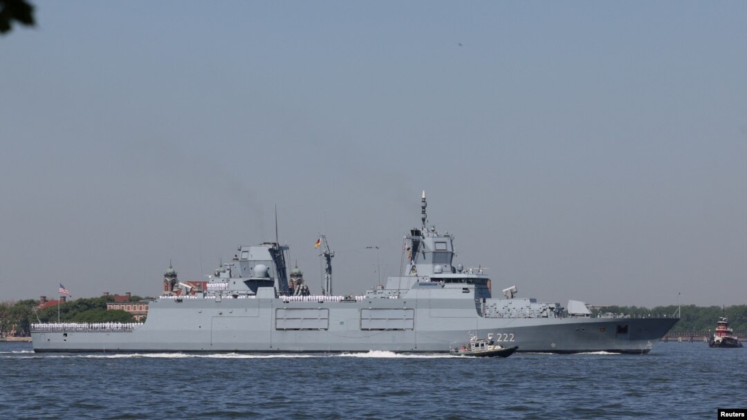 資料照片：德國護衛艦F222「巴登-符騰堡」號抵達紐約港。 （2024年5月22日）