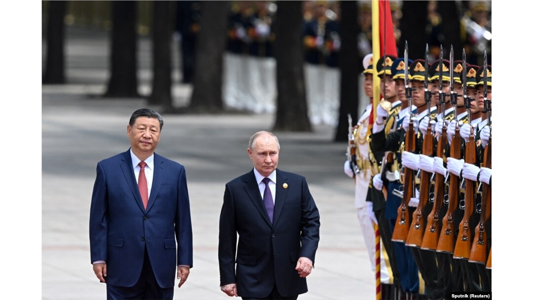 中國領導人習近平在北京為到訪的俄羅斯總統普京舉行歡迎儀式。 (2024年5月16日)