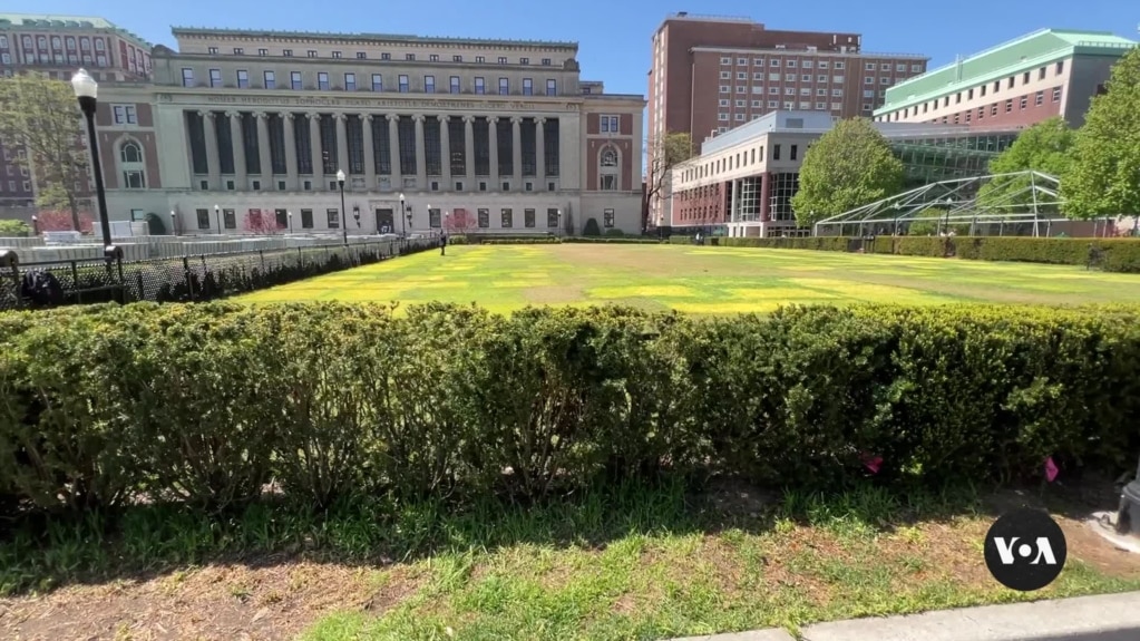 Columbia students on edge as police presence remains on campus after raid to clear protesters