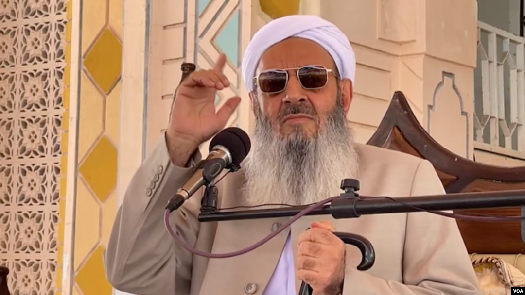 مولوی عبدالحمید می‌گوید جمهوری اسلامی ۴۴ سال از علمای اهل سنت به عنوان سیاهی‌لشکر استفاده کرده است.
