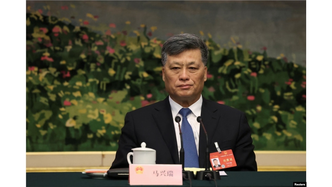 中國新疆維吾爾自治區黨委書記馬興瑞在全國人大會議期間出席新疆代表團全體會議。(2024年3月7日)