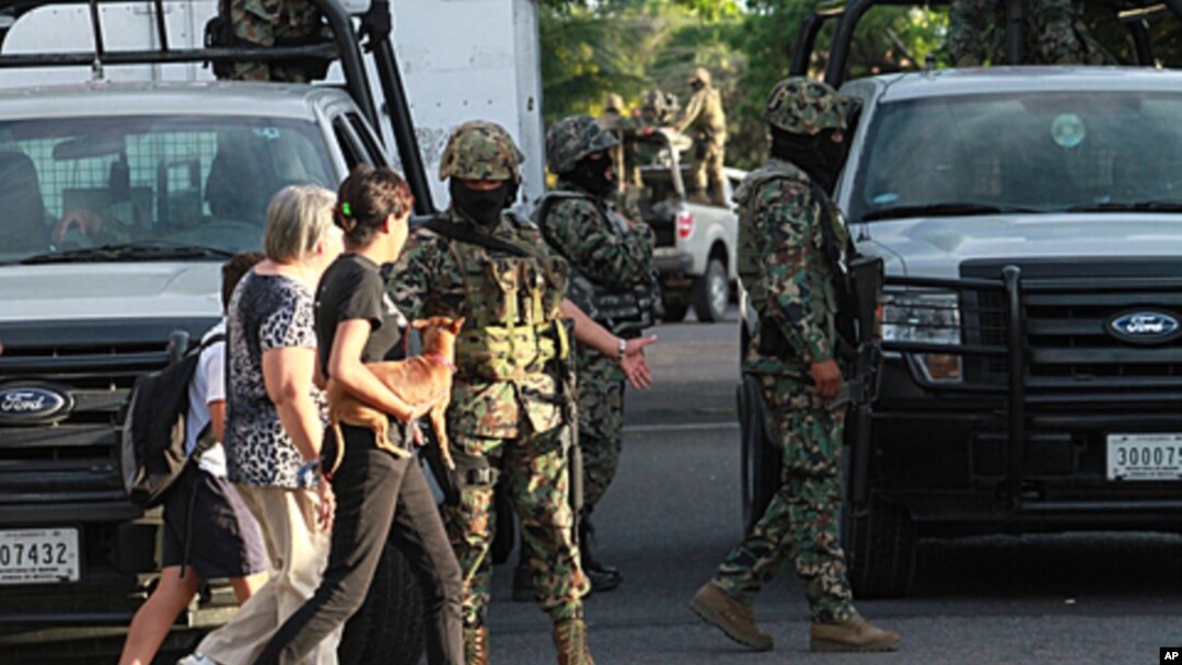 墨西哥出動軍隊打擊販毒集團。