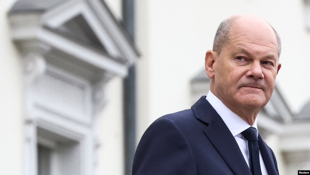 German Chancellor Olaf Scholz leaves the Bellevue Palace in Berlin, Germany, Nov. 7, 2024.