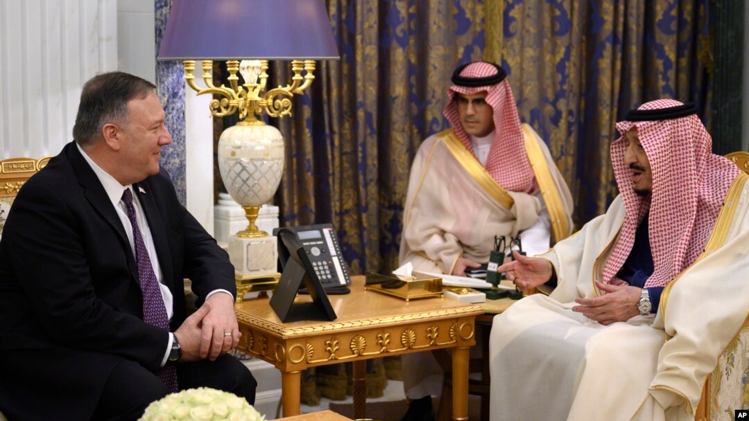 Mike Pompeo y Salmán bin Abdelaziz discutieron los problemas de seguridad presentados por Irán en Riad, capital de Arabia Saudita. 