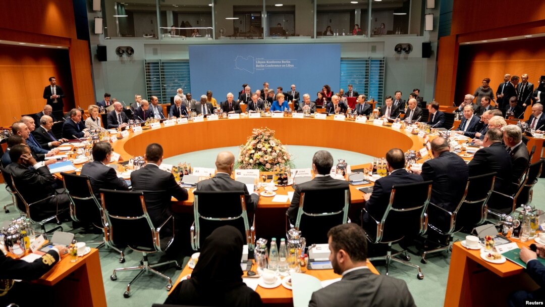 Viongozi wa ulimwengu kwenye kikao kuhusu Libya kwenye mkutano wa awali Januari 2020, mjini Berlin