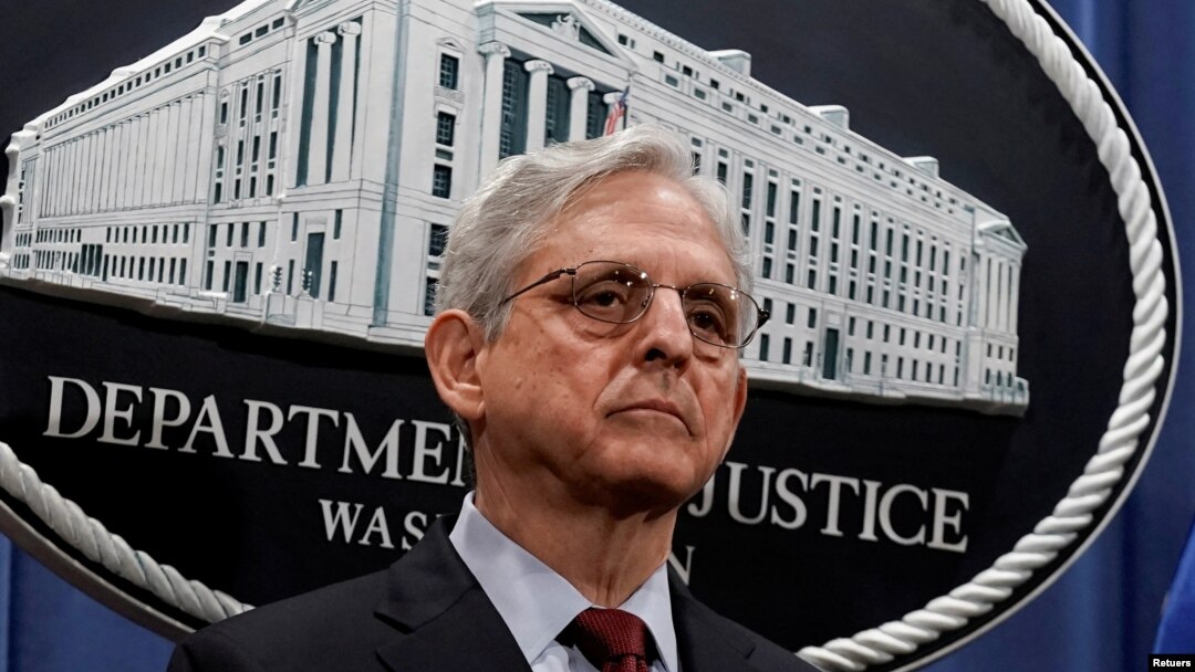 El secretario de Justicia de EE. UU., Merrick Garland, asiste a una conferencia de prensa en la sede del departamento en Washington DC, el 25 de junio de 2021. 
