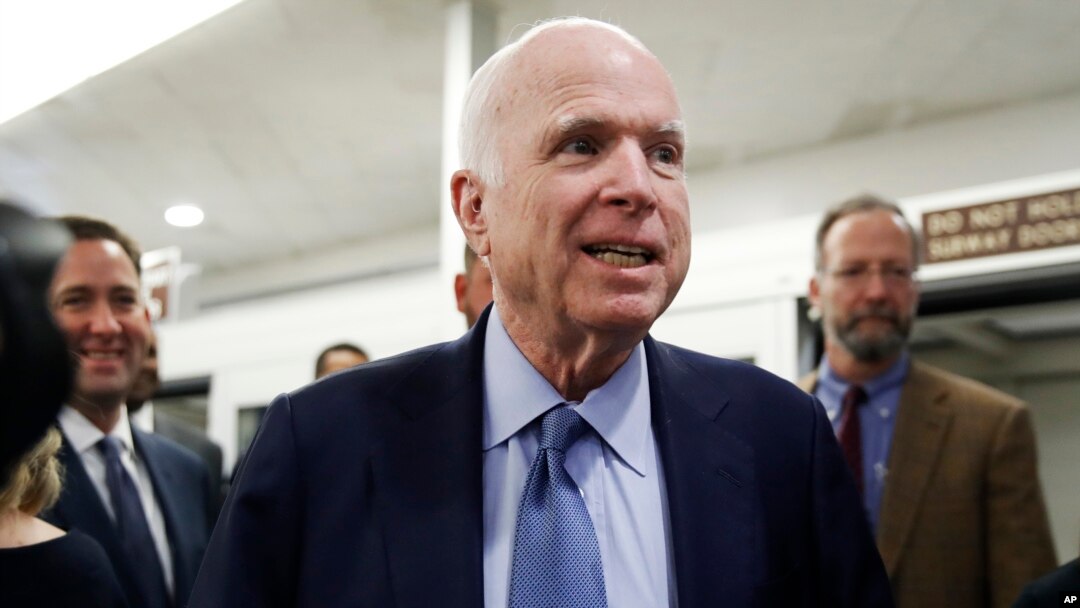 Sanata John McCain shugaban kwamitin dattawan Amurka dake kula da dakarun Amurka