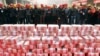中国公务员普遍加薪引争议：刺激消费还是加剧分化？