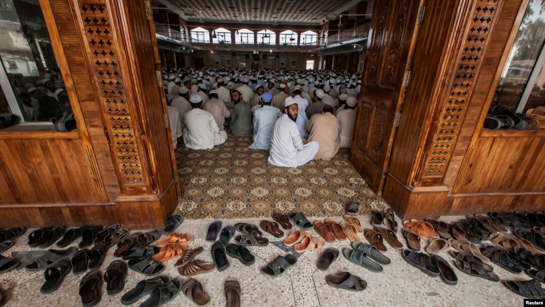Afg'on-Pokiston chegarasidagi masjidlardan biri