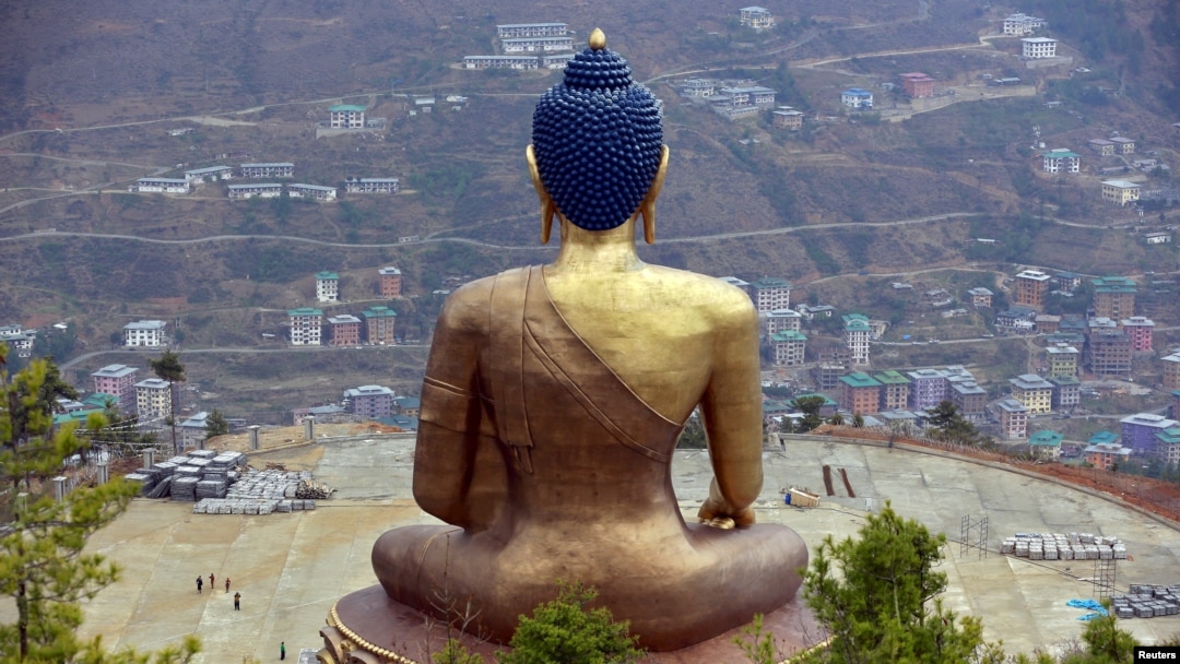 The Buddha Dordenma statue overlooks the town of Thimphu, Bhutan, April 16, 2016. (REUTERS/Cathal McNaughton/File Photo)
