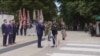 唐纳德·特朗普(Donald Trump)总统阵亡将士纪念日在阿灵顿国家公墓参加纪念活动。
