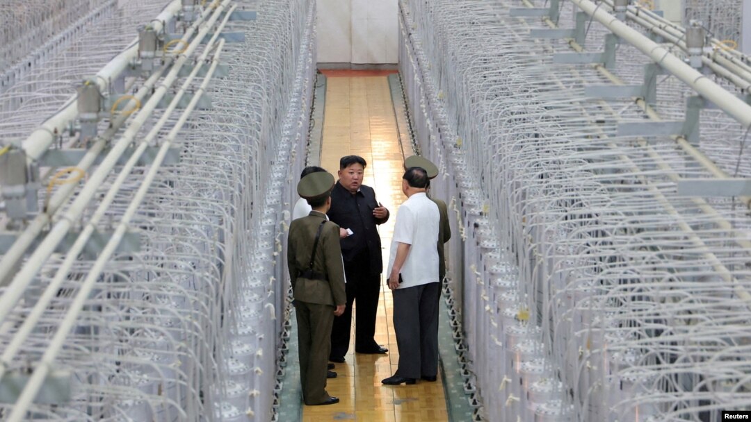 北韓領導人金正恩參觀核武研究所和武器級核子材料生產基地。 (2024年9月13日)
