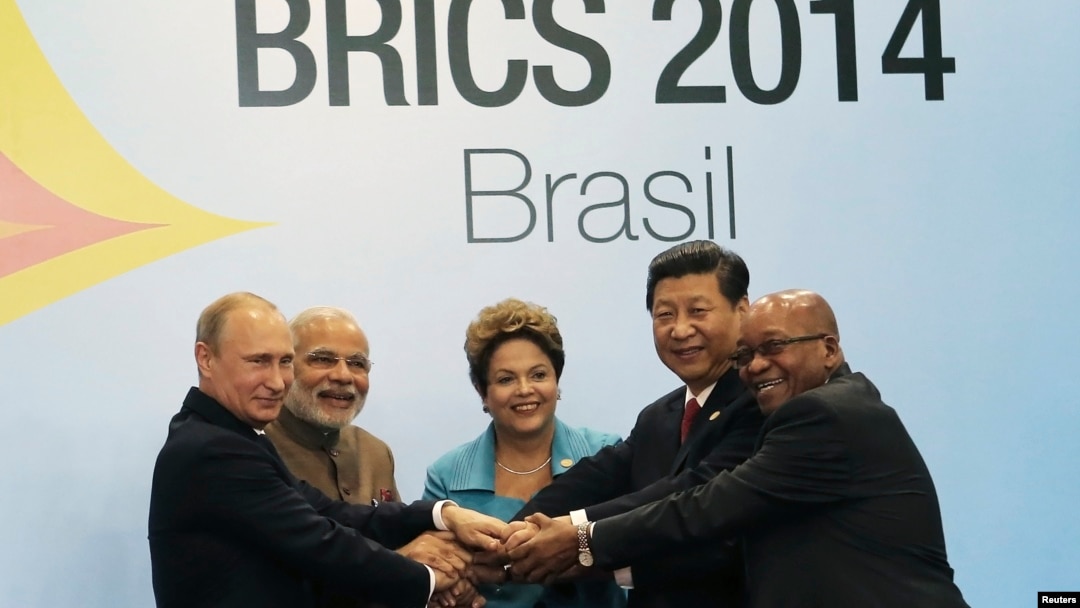 Leaders of the five BRICS nations – from left, Russia’s Vladimir Putin, India’s Narendra Modi, Brazil’s Dilma Rousseff, China’s Xi Jinping and South Africa’s Jacob Zuma – approved a development bank while meeting in Brazil, July 15, 2014.