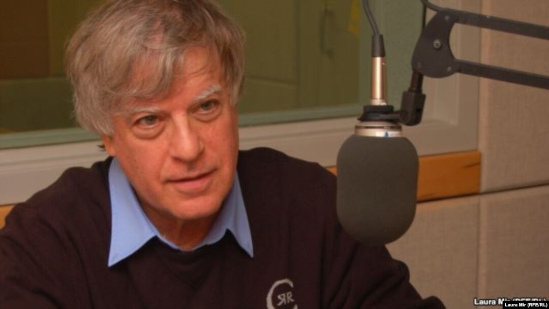 El periodista y escritor David Satter, que también es asesor de Radio Europa Libre y Radio Libertad, en una foto tomada en los estudios de REL en Washington en 2011.