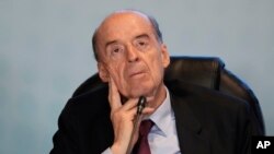 El ministro de Relaciones Exteriores de Colombia, Álvaro Leyva, asiste a una conferencia con delegados internacionales centrada en la crisis política de Venezuela, en Bogotá, Colombia, el martes 25 de abril de 2023.