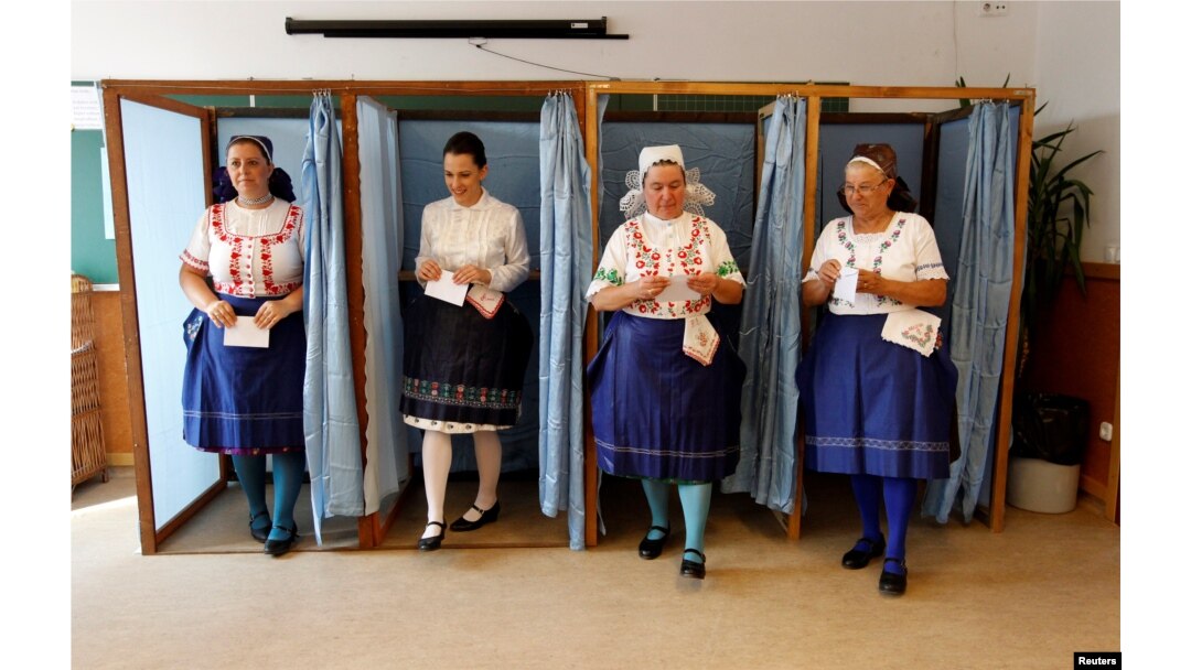 Near Serbia Border, Hungarians Vote 'No' to Migrants