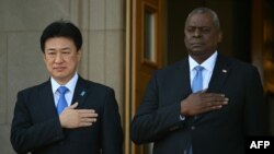 日本新防長首訪五角大廈加強美日同盟。（法新社2023年10月4日）