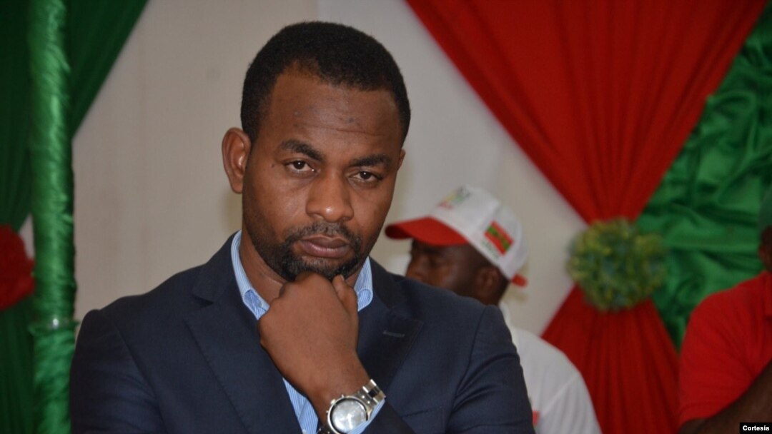 Ekuikui, candidato pela UNITA ao parlamento pelo círculo provincial de Luanda.