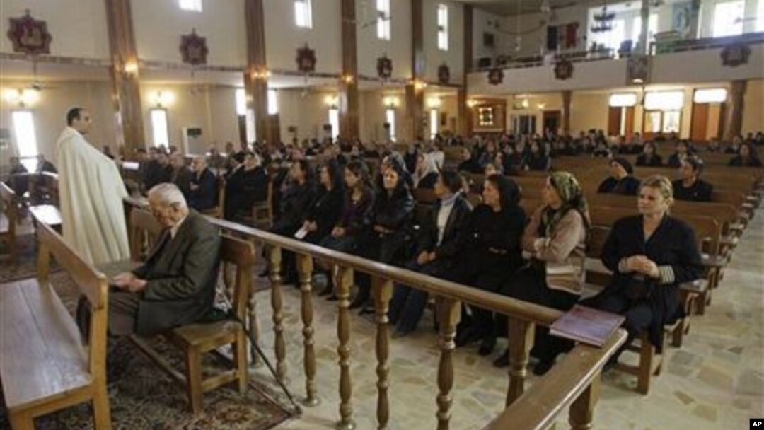 Iraqi Christians attend a mass at St. Joseph's Chaldean Church an Eastern Rite church affiliated with the Roman Catholic Church, in Baghdad, Iraq (File Photo)