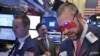 US Stocks Make Gains in 2014, Oil Plunges