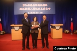 中華民國第14任總統候選人首場電視政見發表會於民視舉行。 (中央選舉委員會)