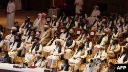 Miembros de la delegación talibán a las pláticas de paz con el gobierno afgano en la capital de Catar, Doha, en el 12 de septiembre de 2020.