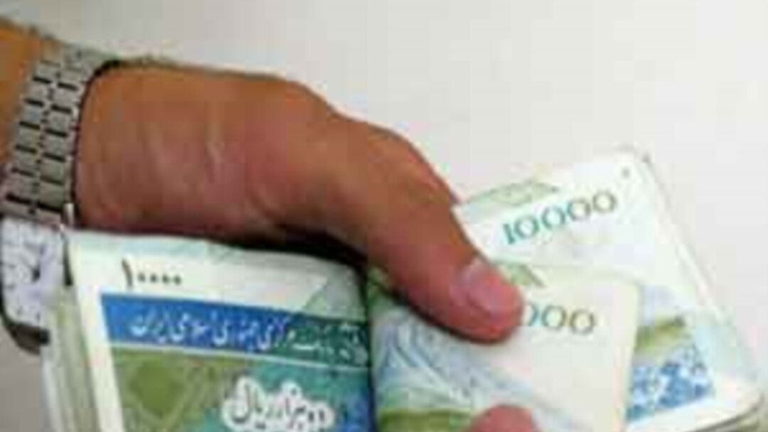 گرانی دوباره دلار و تاکید تهران بر کنترل بازار ارز