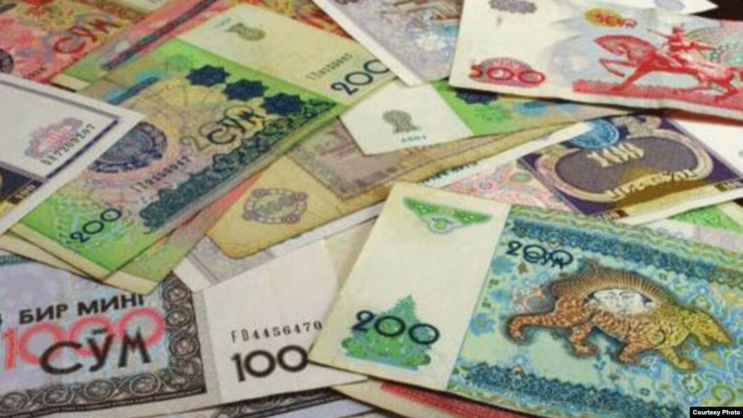 2013-yida so’mdagi eng yirik banknot 5000 so’mlik kupyura 2,5 AQSh dollari atrofida baholanib, iste’molga chiqqan edi