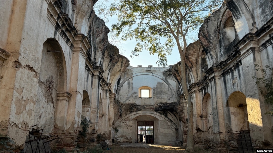 La "Iglesia Vieja" o iglesia de La Asunción es el templo más antiguo del oriente de Guatemala.