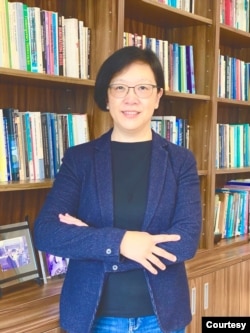 位於台北的台灣大學政治系副教授陶儀芬