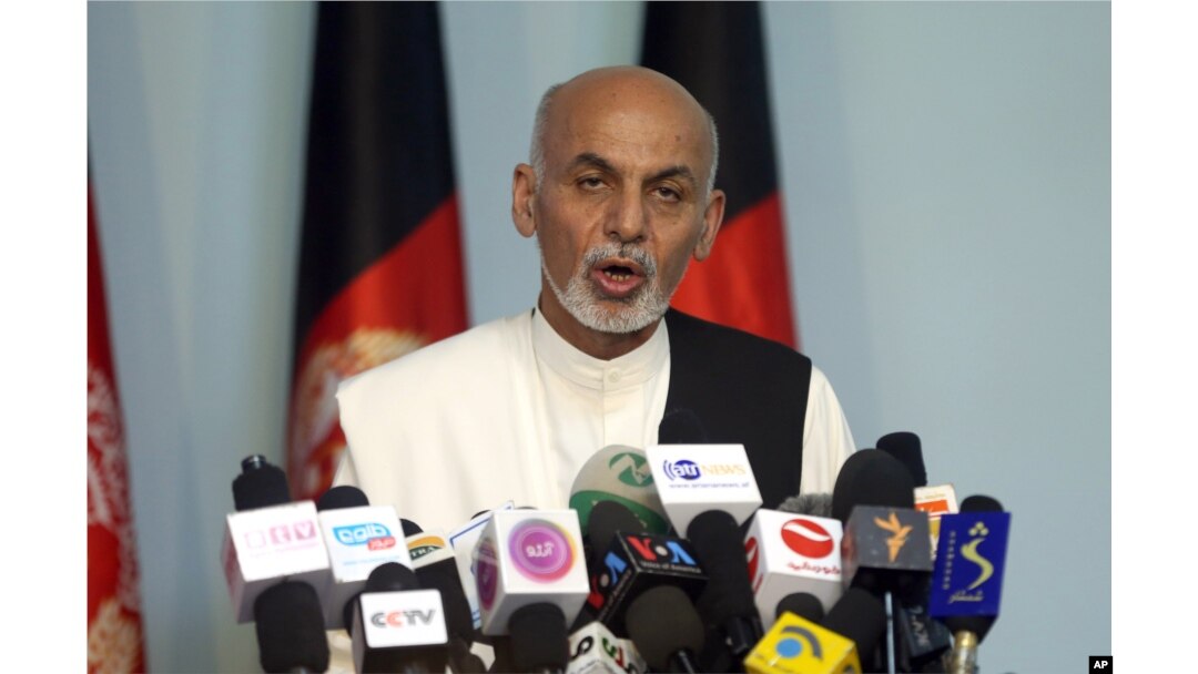 Afghan presidential candidate Ashraf Ghani addresses a news conference in Kabul, Afghanistan, July 8, 2014.