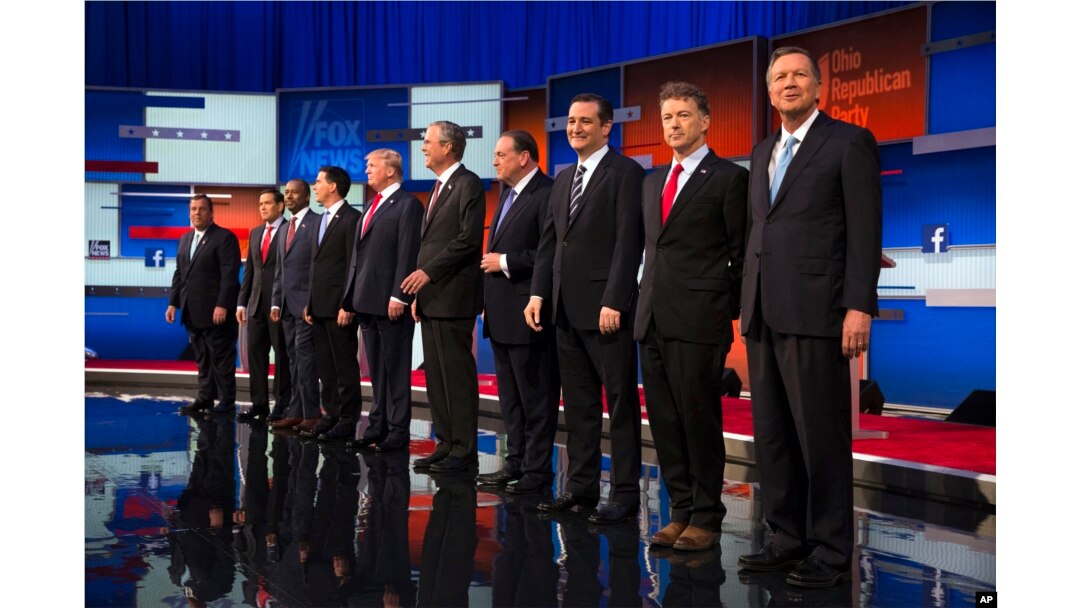 Republican presidential candidates from left, Chris Christie, Marco Rubio, Ben Carson, Scott Walker, Donald Trump, Jeb Bush, Mike Huckabee, Ted Cruz, Rand Paul, and John Kasich take the stage for the first Republican presidential debate at the Quicken Loa