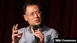 清華大學法學教授許章潤。