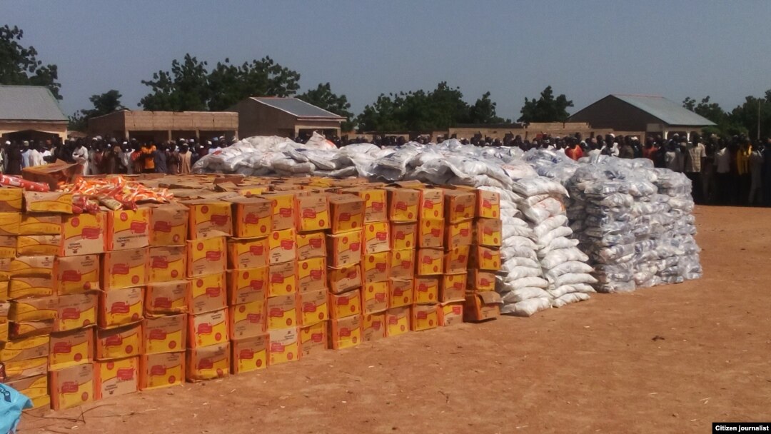 Wasu kayayyakin tallafi da Wata kungiya mai zaman kanta ta kai Gwoza na cihar Borno
