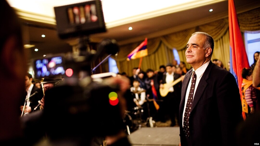 Prezidentlikka nomzod Raffi Xovannesyan, Yerevan, Armaniston, 16-fevral, 2013-yil
