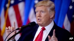 美國總統特朗普對記者發表講話。 (2020年9月18日)