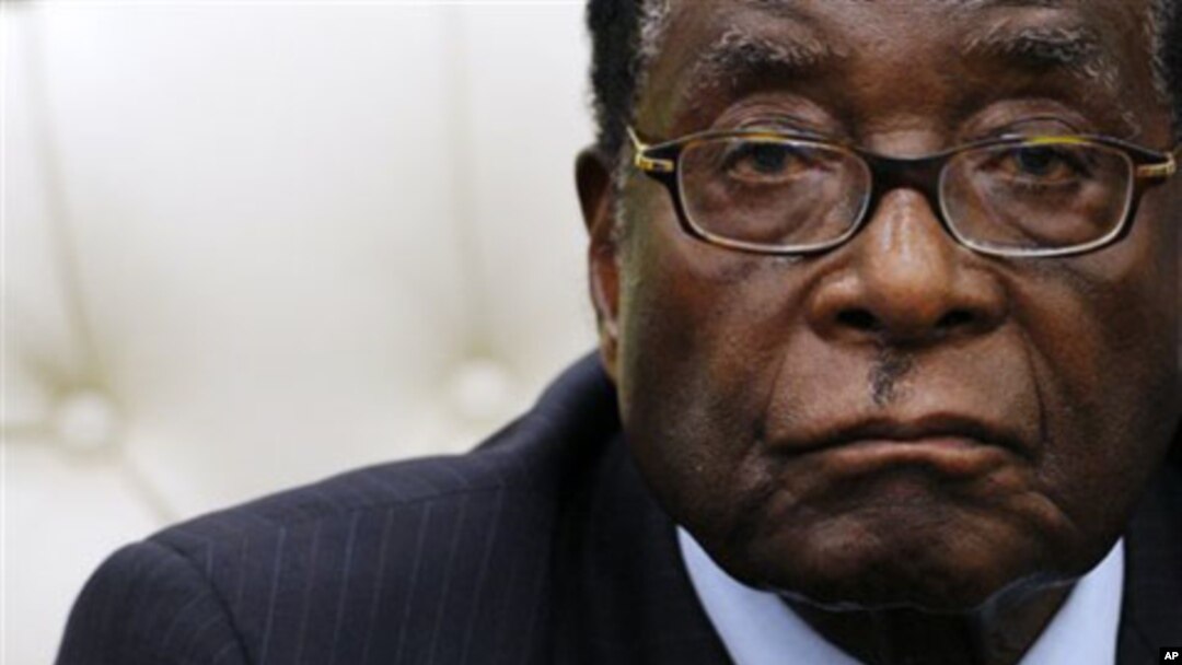 Zimbabwe President Robert Mugabe (file photo)