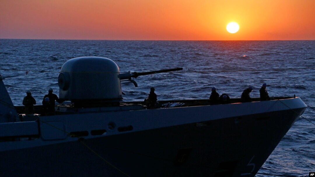 資料照：一艘德國護衛艦在利比亞海岸附近執行救援任務。 （2016年3月25日）