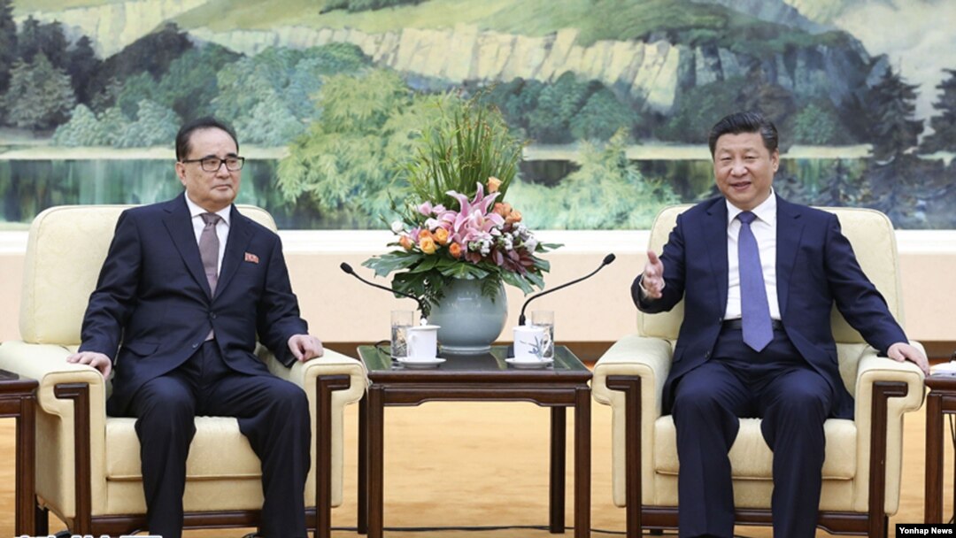 北韓勞動黨副委員長李洙墉（左）率領的代表團到訪北京，與中共總書記習近平會面。