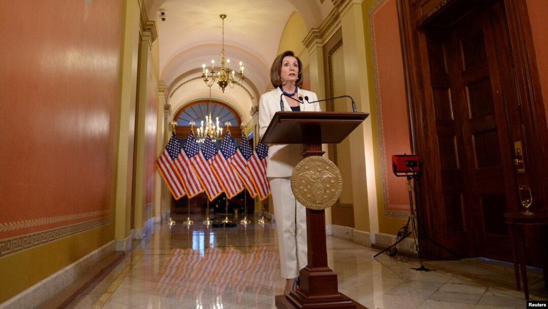 Nensi Pelosi, demokratkinja iz Kalifornije, tokom današnjeg obraćanja na Kapitol hilu (Foto: Reuters/Erin Scott)
