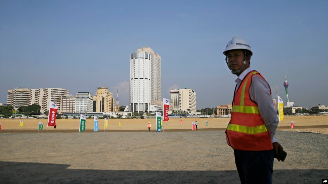 지난 2018년 1월 스리랑카 콜롬보 항의 중국인 건설 노동자.