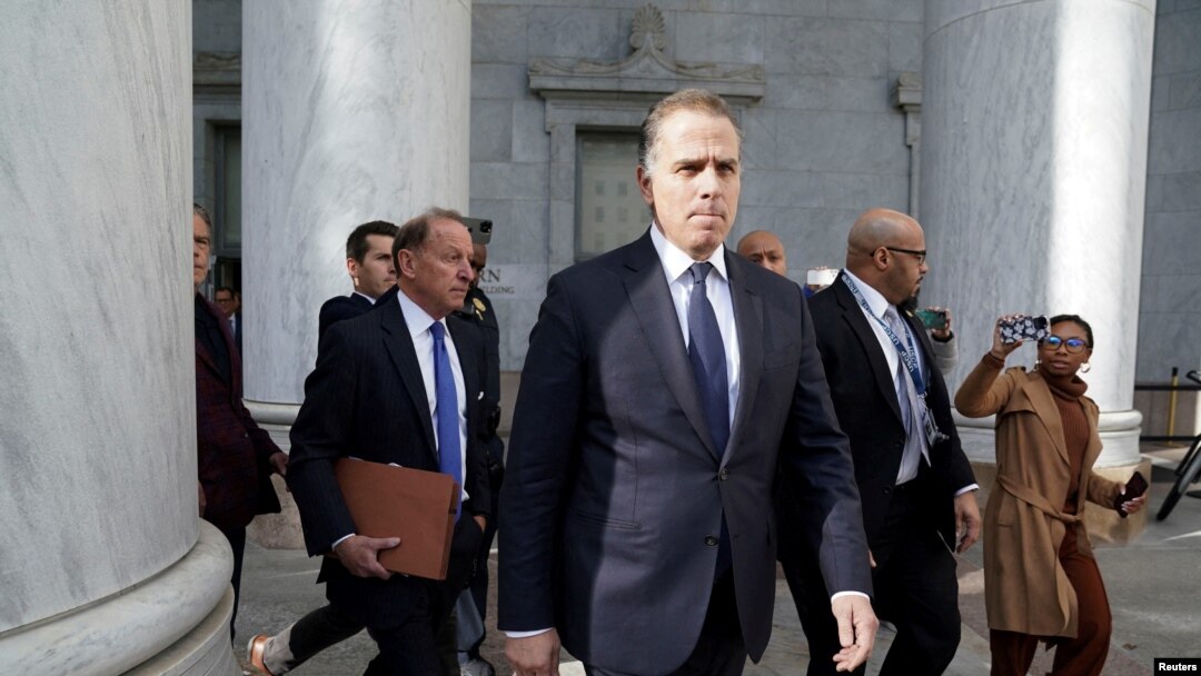  Philadelphia’daki federal temyiz mahkemesi, ABD Başkanı Joe Biden'ın oğlu Hunter Biden hakkındaki silah suçlamalarını düşürme başvurusunu reddetti.
