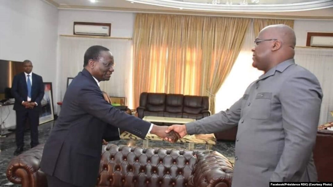 Premier ministre Ilunga Ilunkamba (G) na bokutani na président Félix Tshisekedi (D) na Cité ya Union africaine, Kinshasa, 19 août 2019. (Facebook/Présidence RDC)