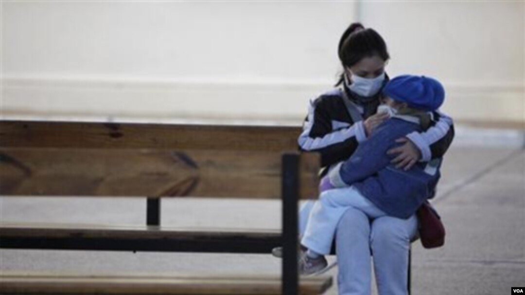 Temen que las bajas temperaturas registradas en la región facilite la propagación del virus, aunque en Chile y Argentina dijeron que los casos graves van en retroceso.